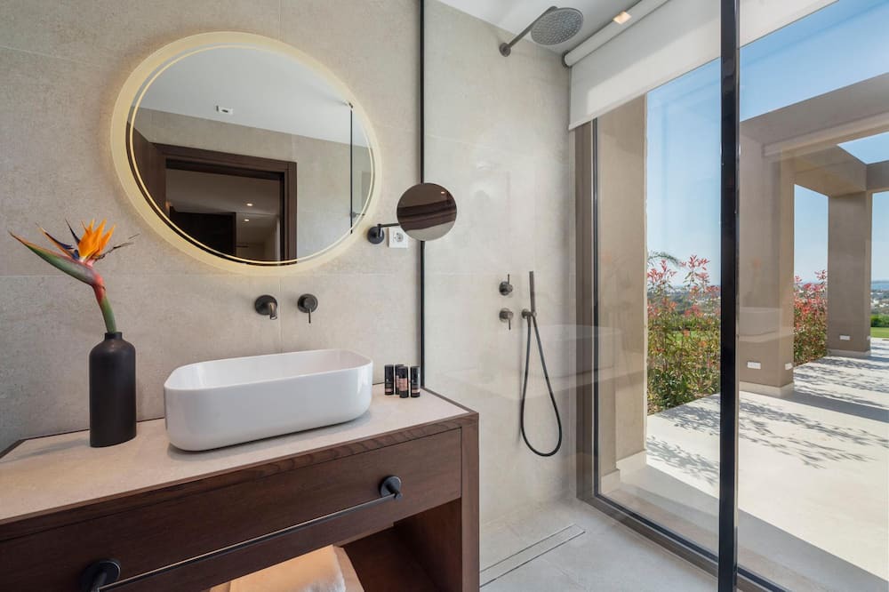 Photo of Bathroom in Psalidi