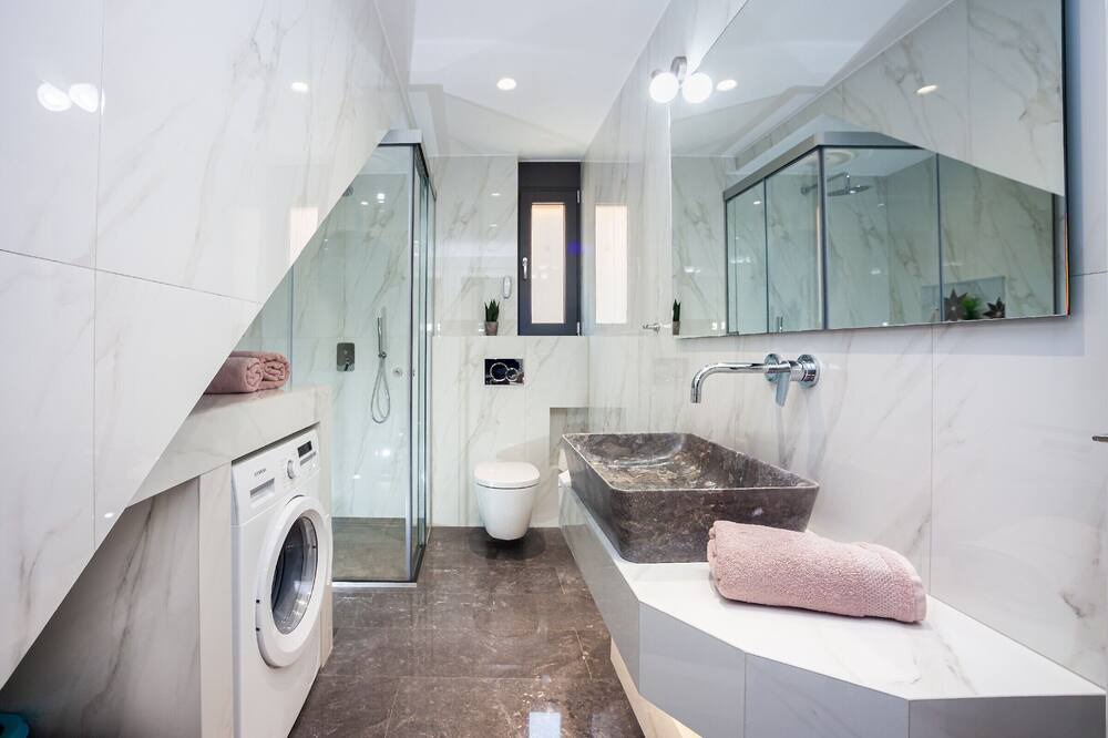Photo of Bathroom in Kounelion