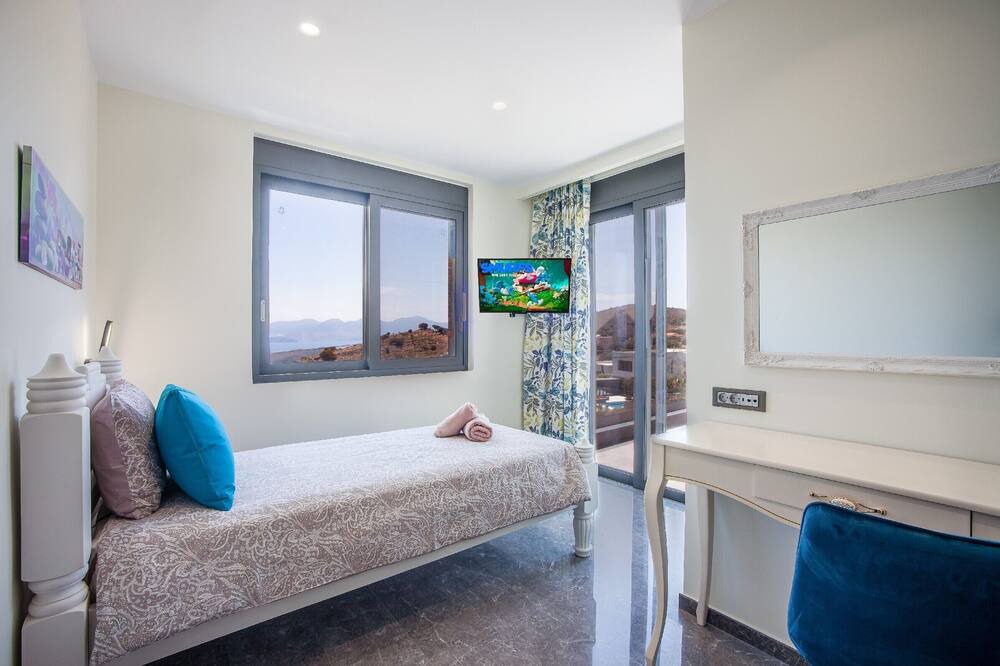 Photo of Bedroom in Kounelion