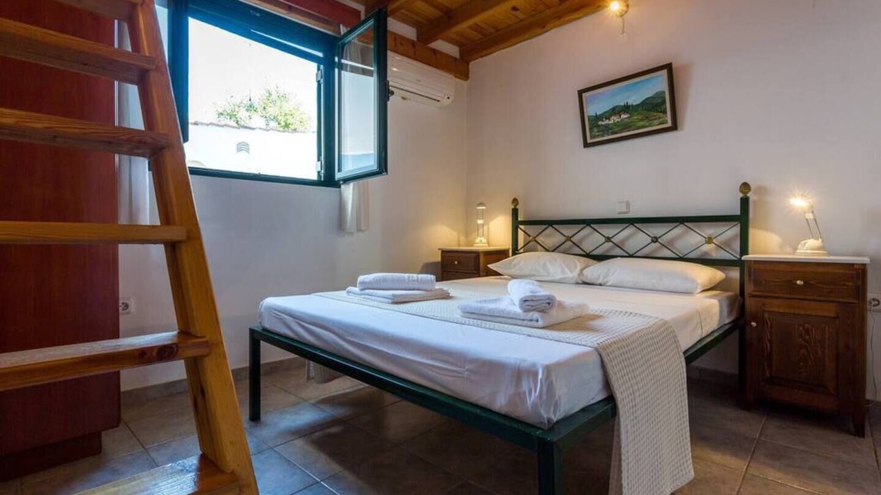 Photo of Bedroom in Votsi