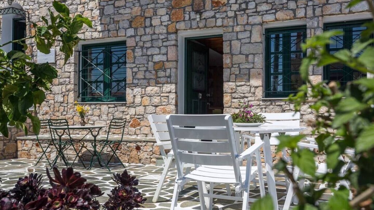 Photo of Outdoor in Votsi