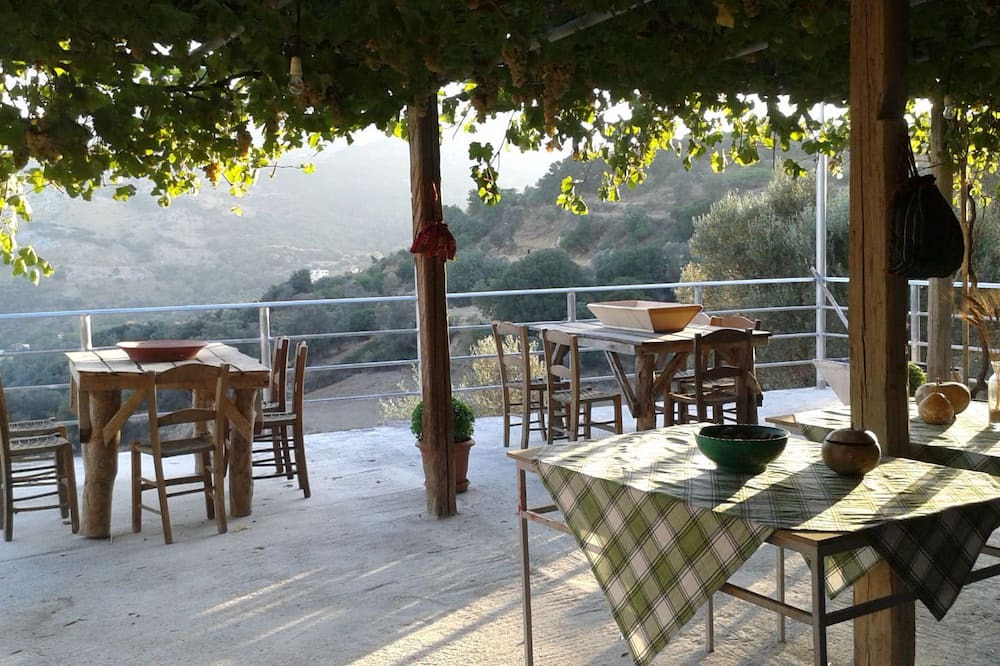 Photo of Patio Balcony in Thronos