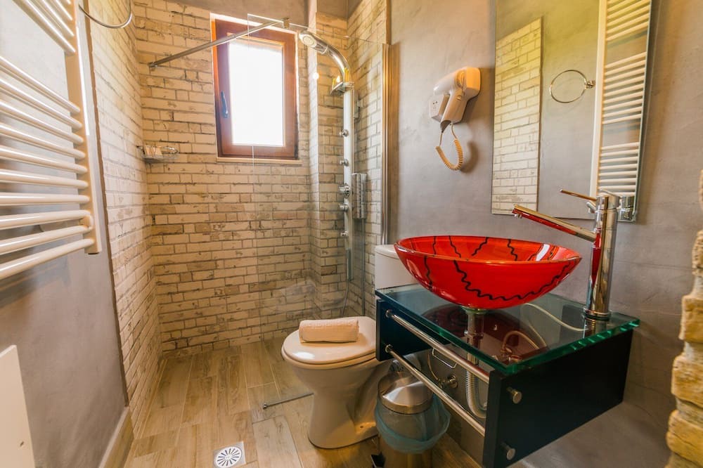 Photo of Bathroom in Thronos