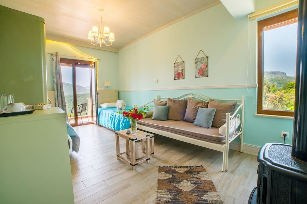 Photo of Livingroom in Thronos