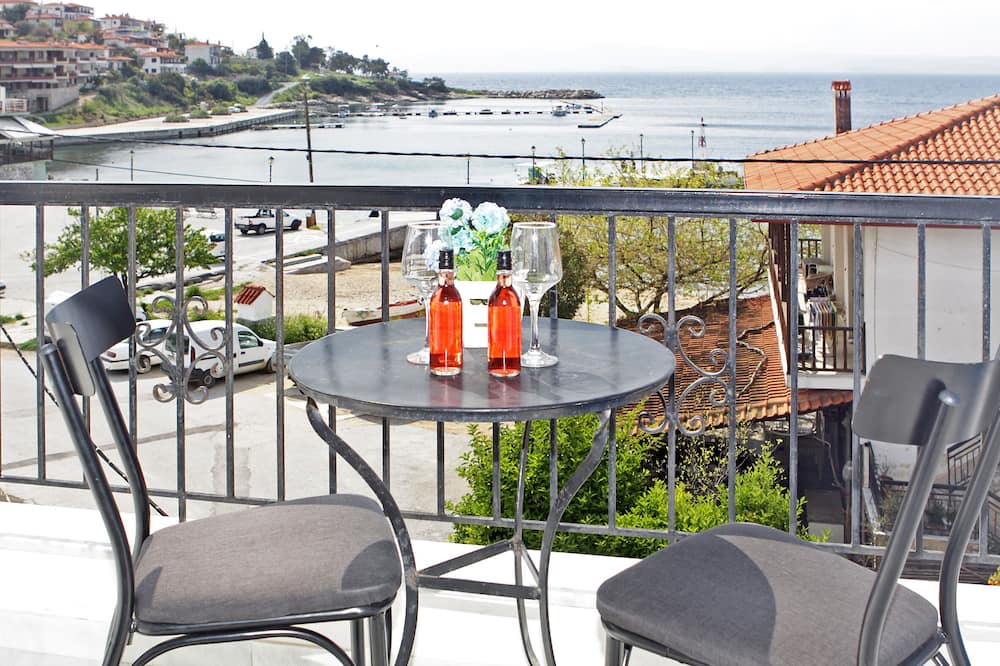 Photo of Patio Balcony in Pirgadikia