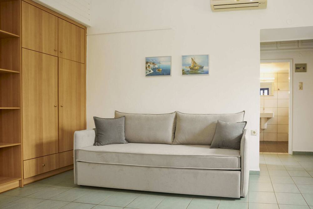 Photo of Livingroom in Drapanos