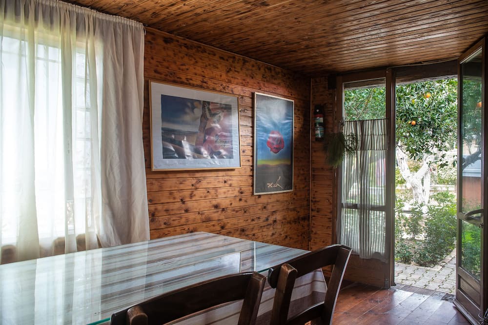 Photo of Kitchen in Vatolakkos