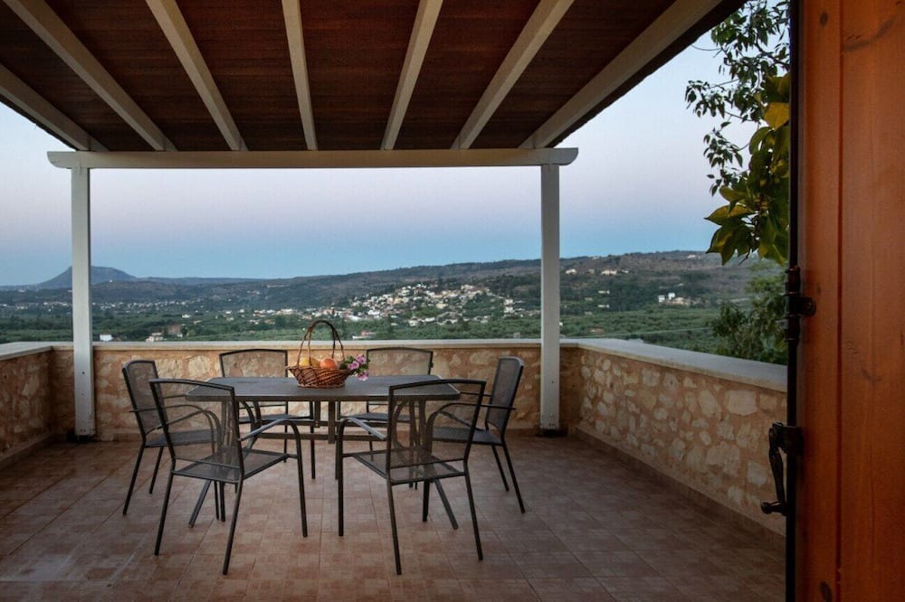 Photo of Patio Balcony in Makhairoi