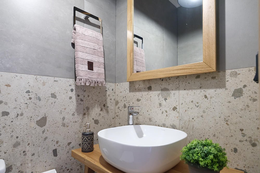 Photo of Bathroom in Monopari