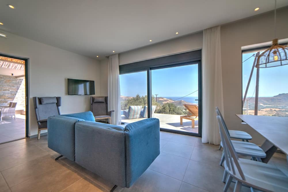 Photo of Livingroom in Mariou
