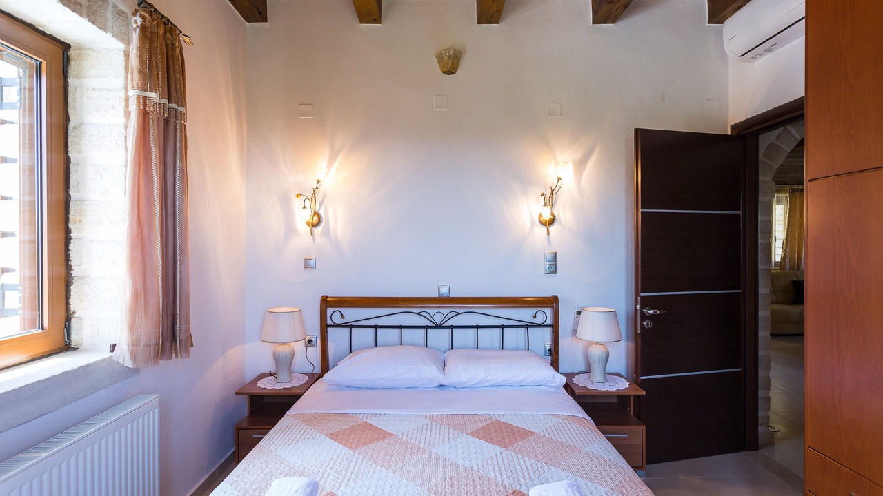 Photo of Bedroom in Geropotamos