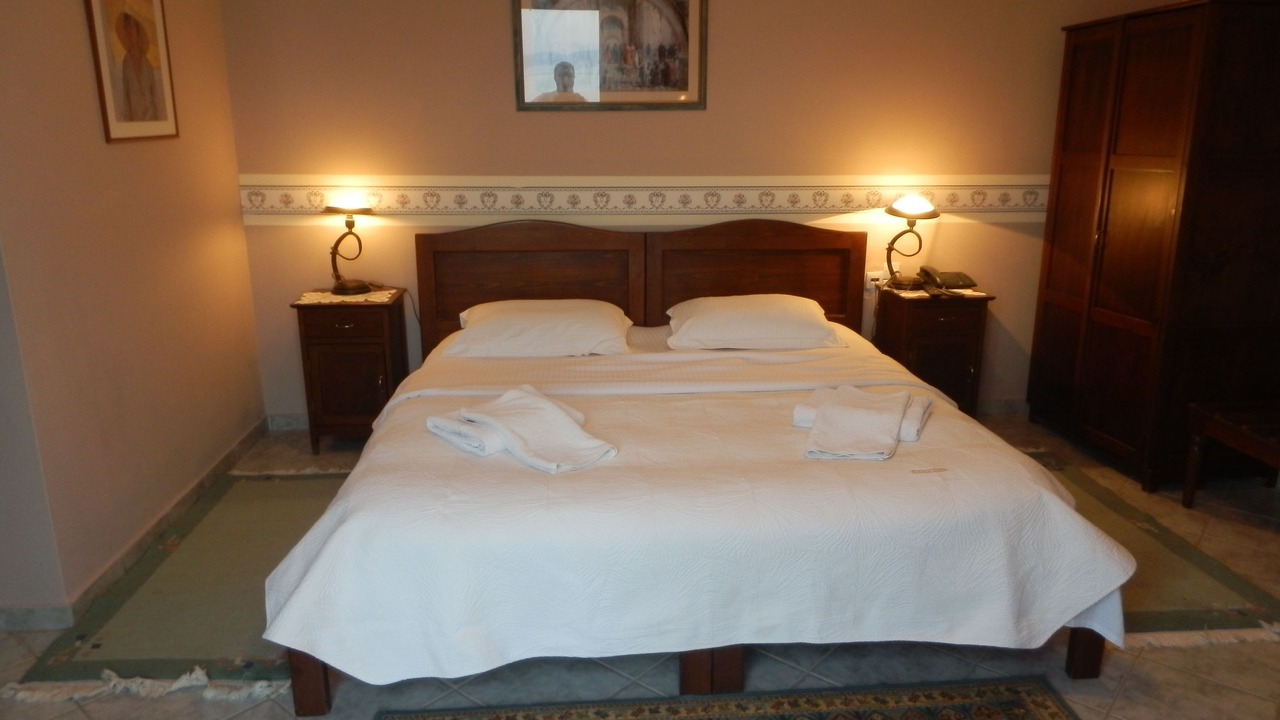 Photo of Bedroom in Kontos