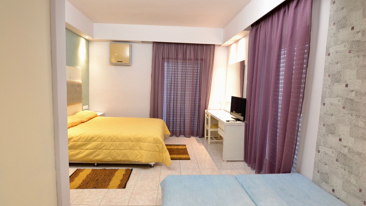 Photo of Bedroom in Ipsos