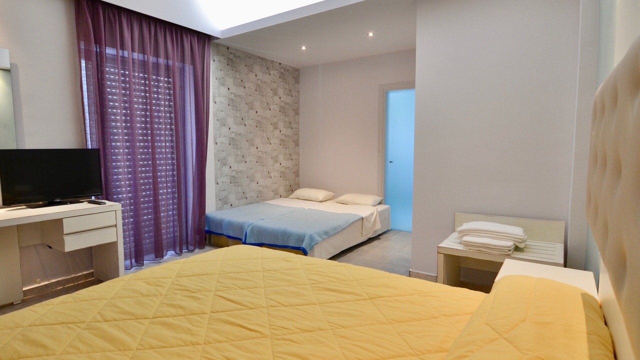 Photo of Bedroom in Ipsos