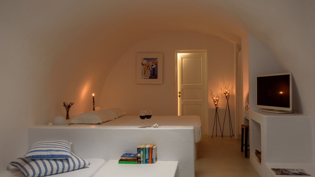 Photo of Bedroom in Imerovigli