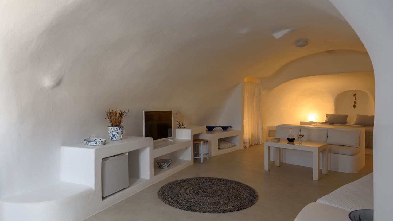 Photo of Bedroom in Imerovigli