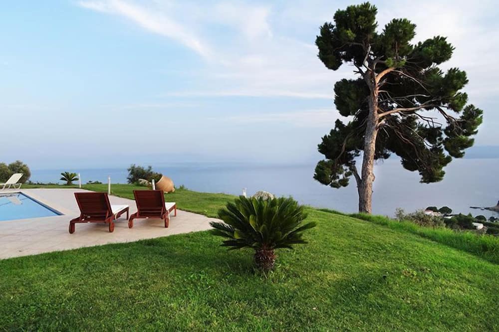 Photo of Outdoor in Agia Paraskevi