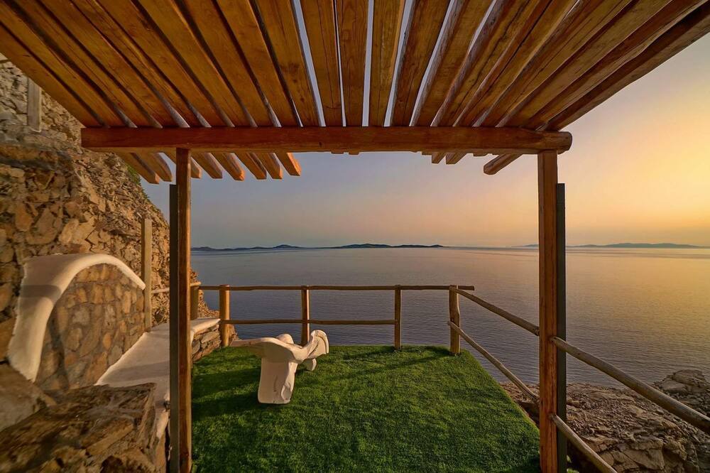 Photo of Patio Balcony in Houlakia