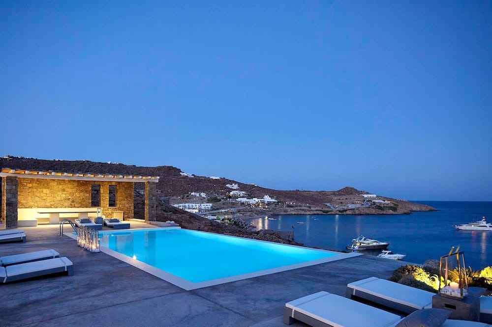 Photo of Outdoor in Paradise