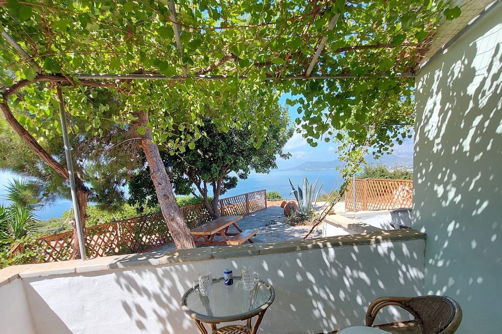 Photo of Patio Balcony in Koumeika