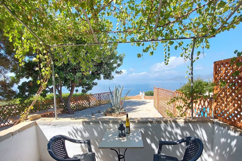 Photo of Patio Balcony in Koumeika