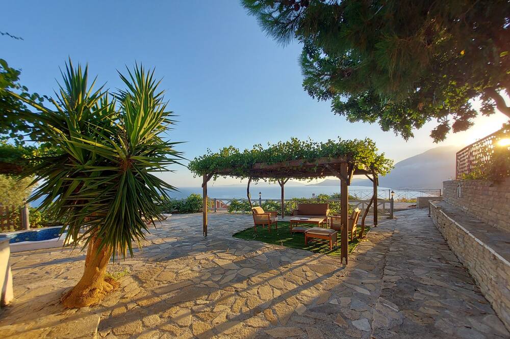 Photo of Outdoor in Koumeika