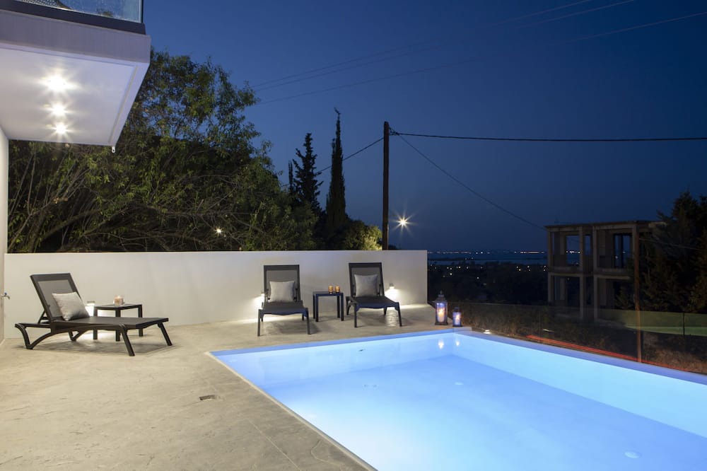 Photo of Outdoor in Apolpaina