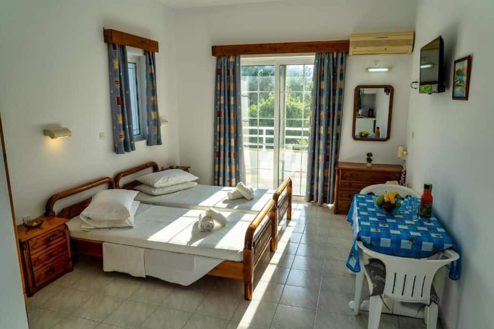Photo of Bedroom in Asgourou
