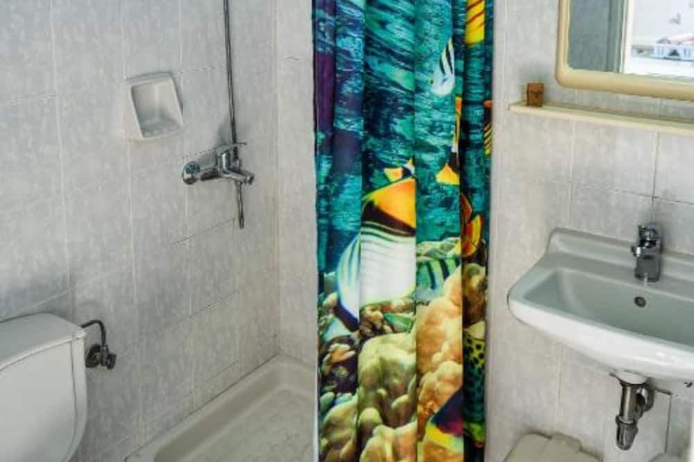 Photo of Bathroom in Asgourou