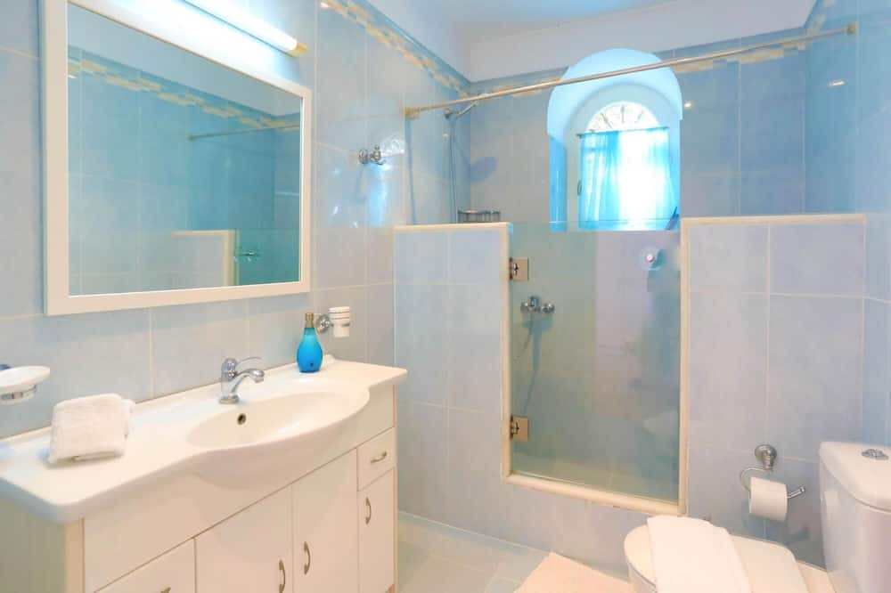 Photo of Bathroom in Katavolos