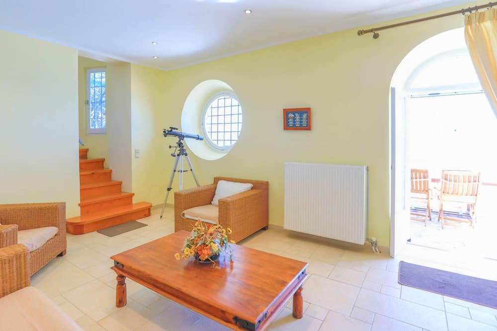 Photo of Livingroom in Katavolos