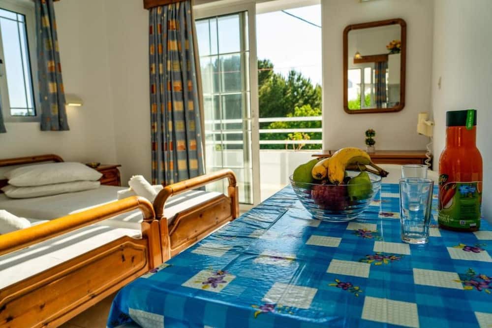 Photo of Bedroom in Asgourou