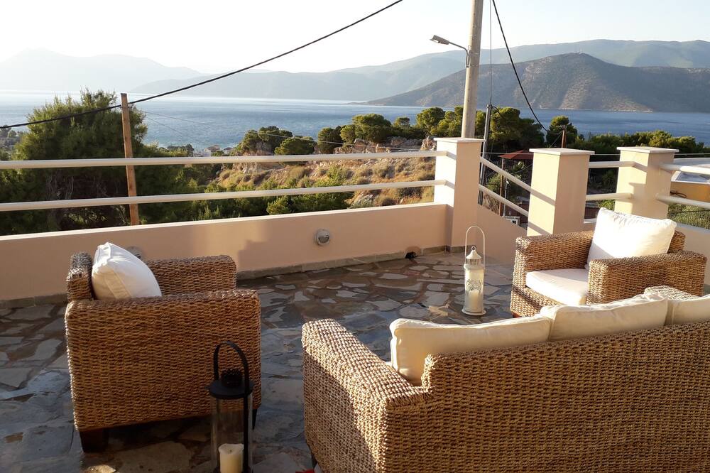 Photo of Patio Balcony in Platistomo