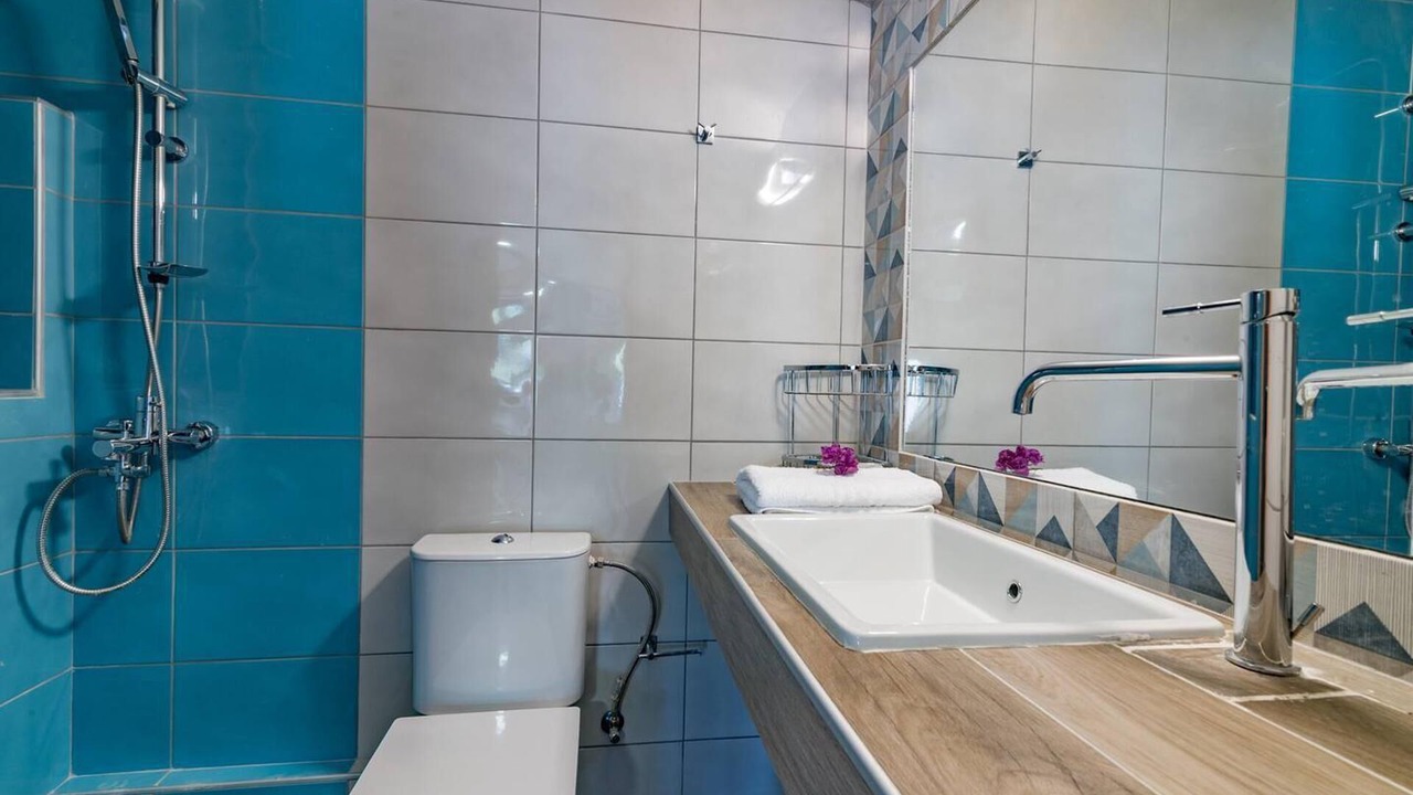 Photo of Bathroom in Romirion
