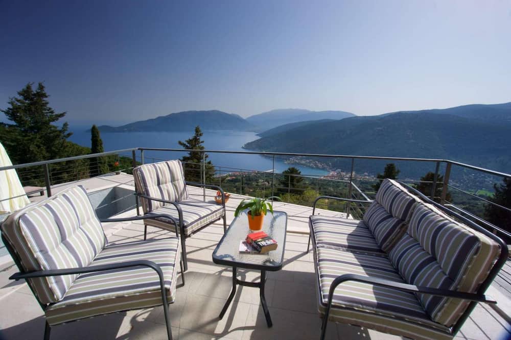 Photo of Patio Balcony in Aetos