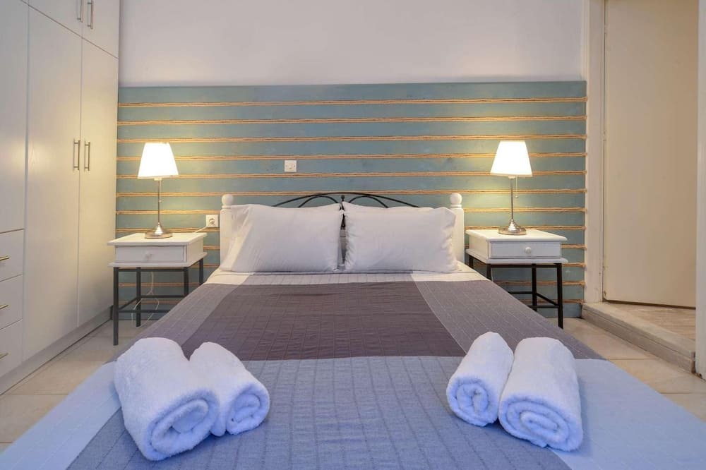 Photo of Bedroom in Longos