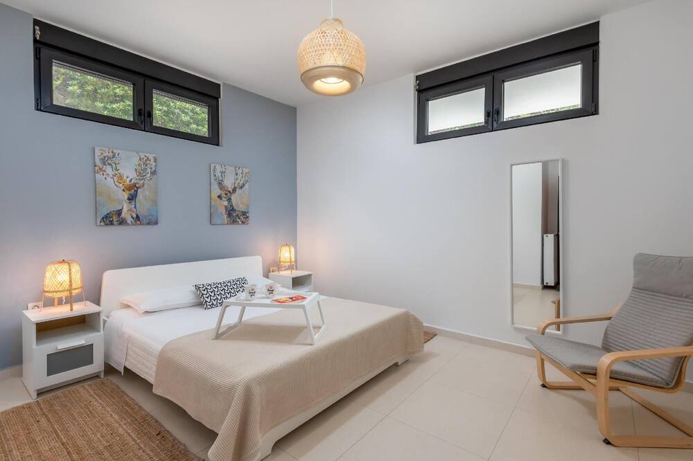 Photo of Bedroom in Kallithea