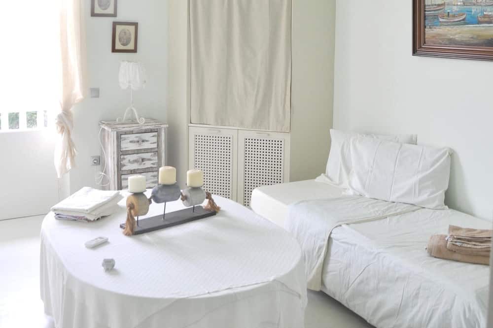 Photo of Bedroom in Psathi