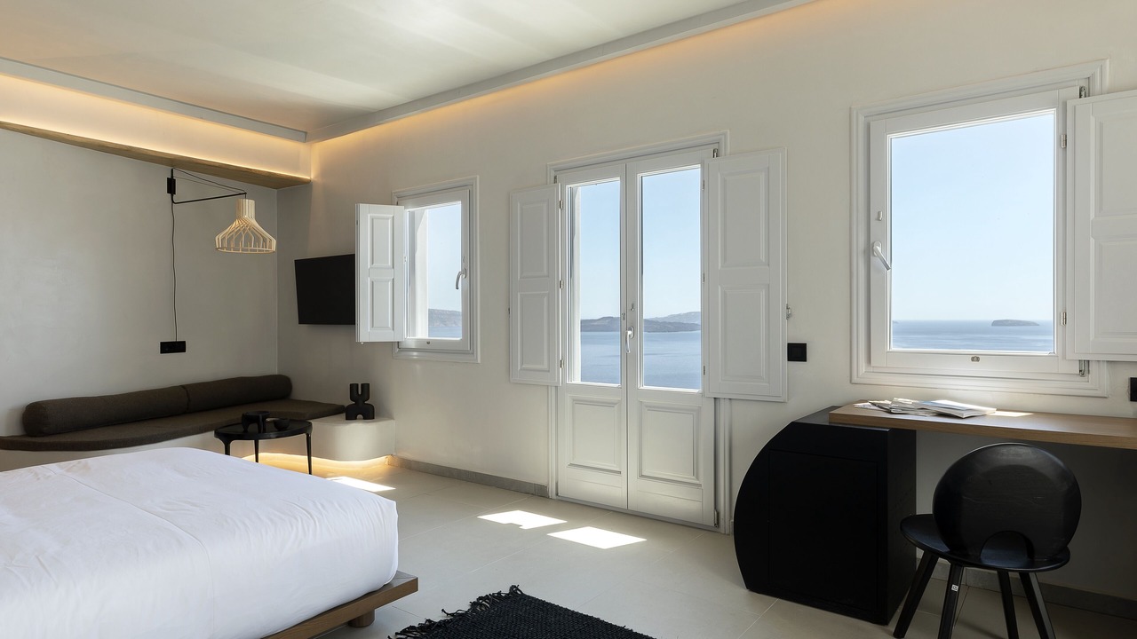 Photo of Bedroom in Oia