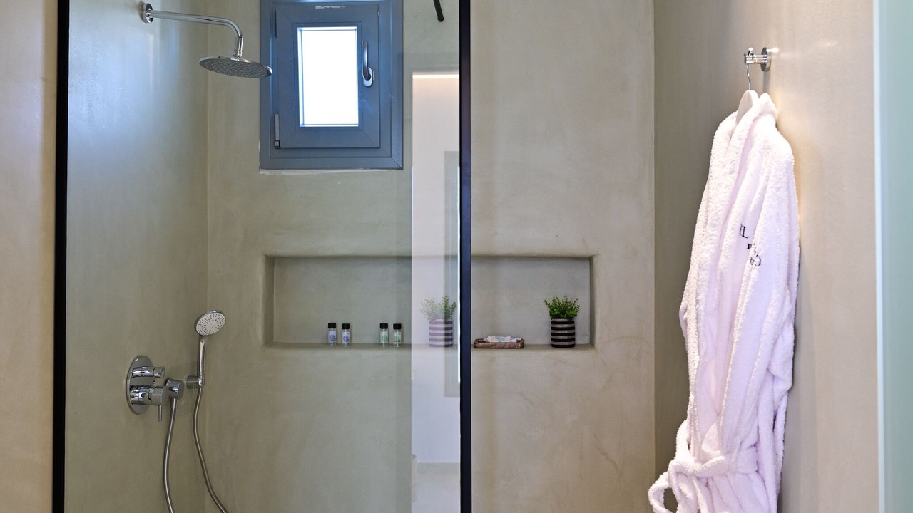 Photo of Bathroom in Glastros