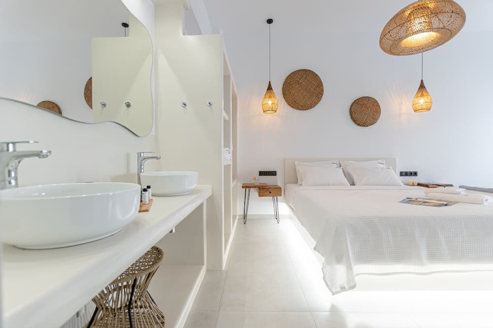 Photo of Bedroom in Naxos Town