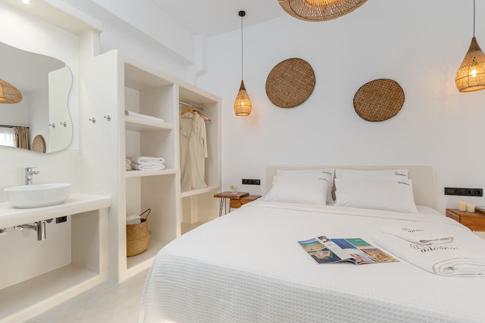 Photo of Bedroom in Naxos Town