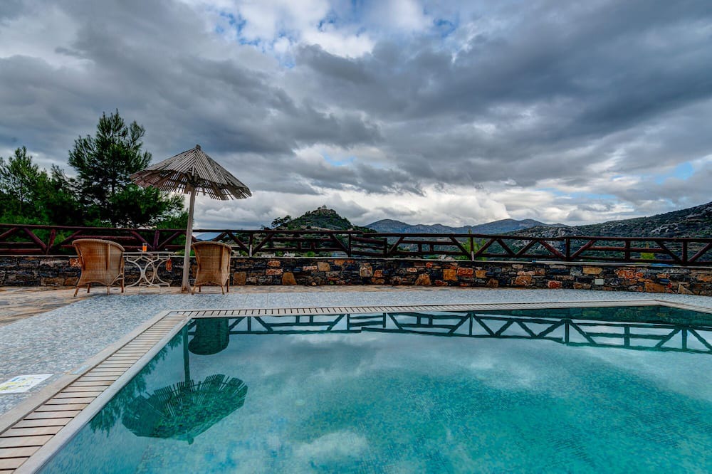Photo of Outdoor in Prina