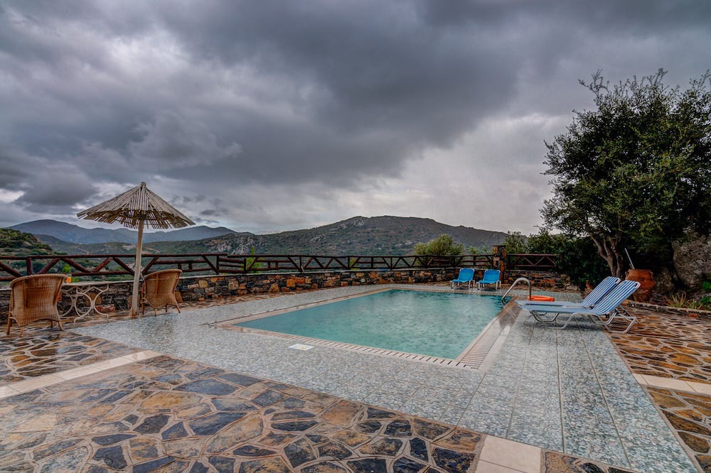Photo of Outdoor in Prina