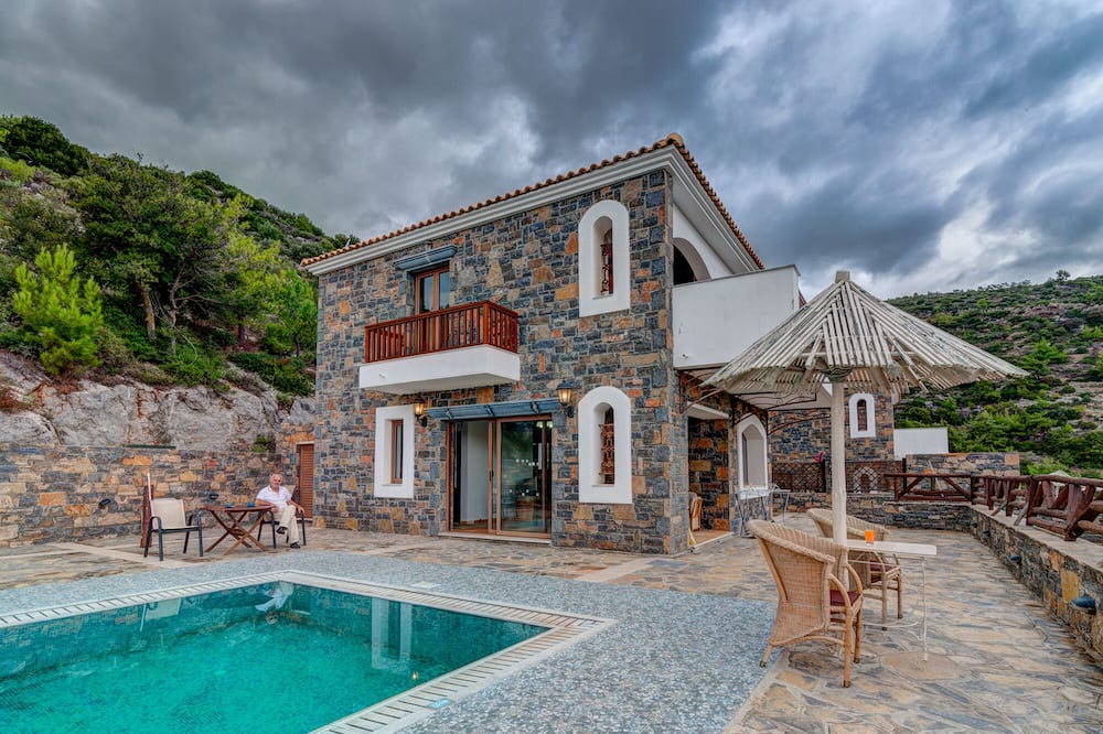 Photo of Outdoor in Prina