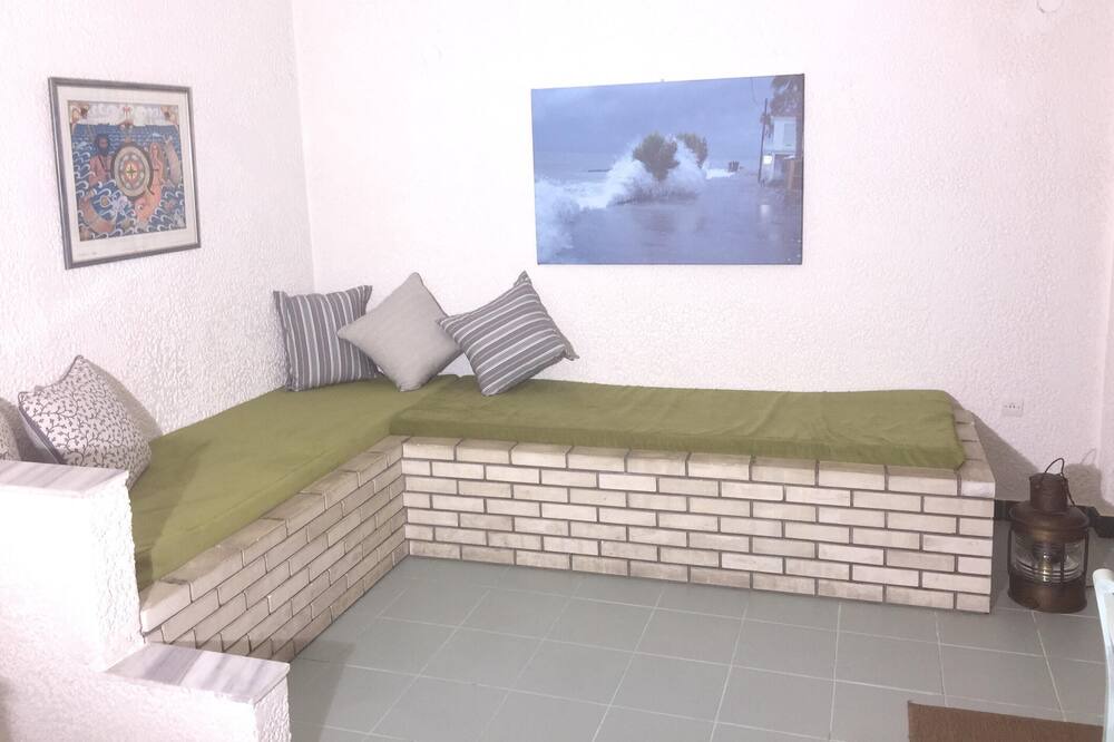 Photo of Livingroom in Akrogialion