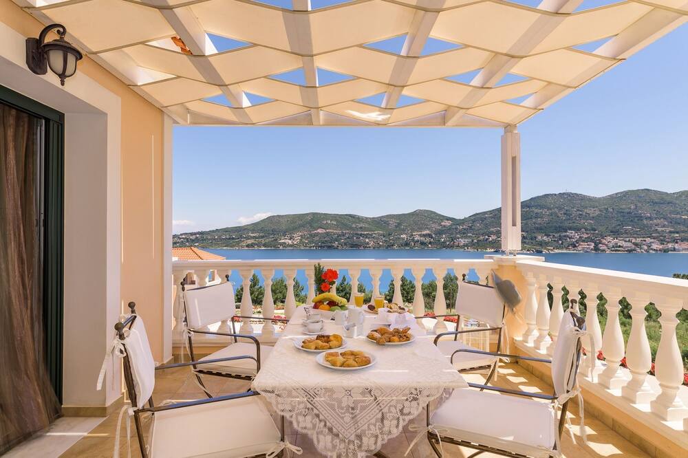 Photo of Patio Balcony in Samos