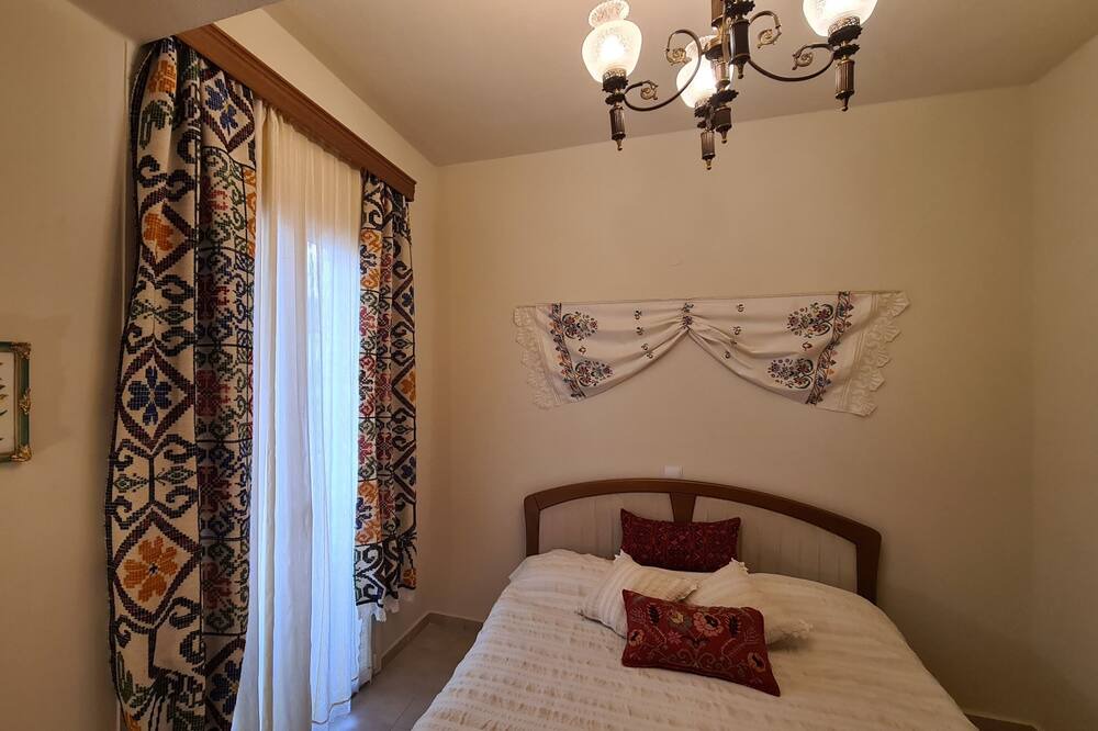 Photo of Bedroom in Anogia
