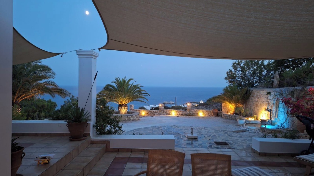 Photo of Outdoor in Amoopi