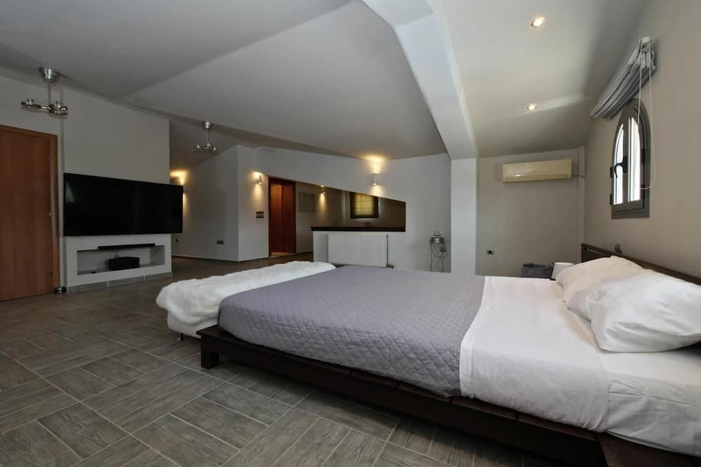 Photo of Bedroom in Kavos